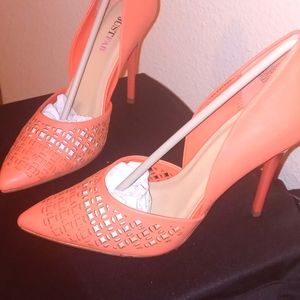 Coral Luella Pump